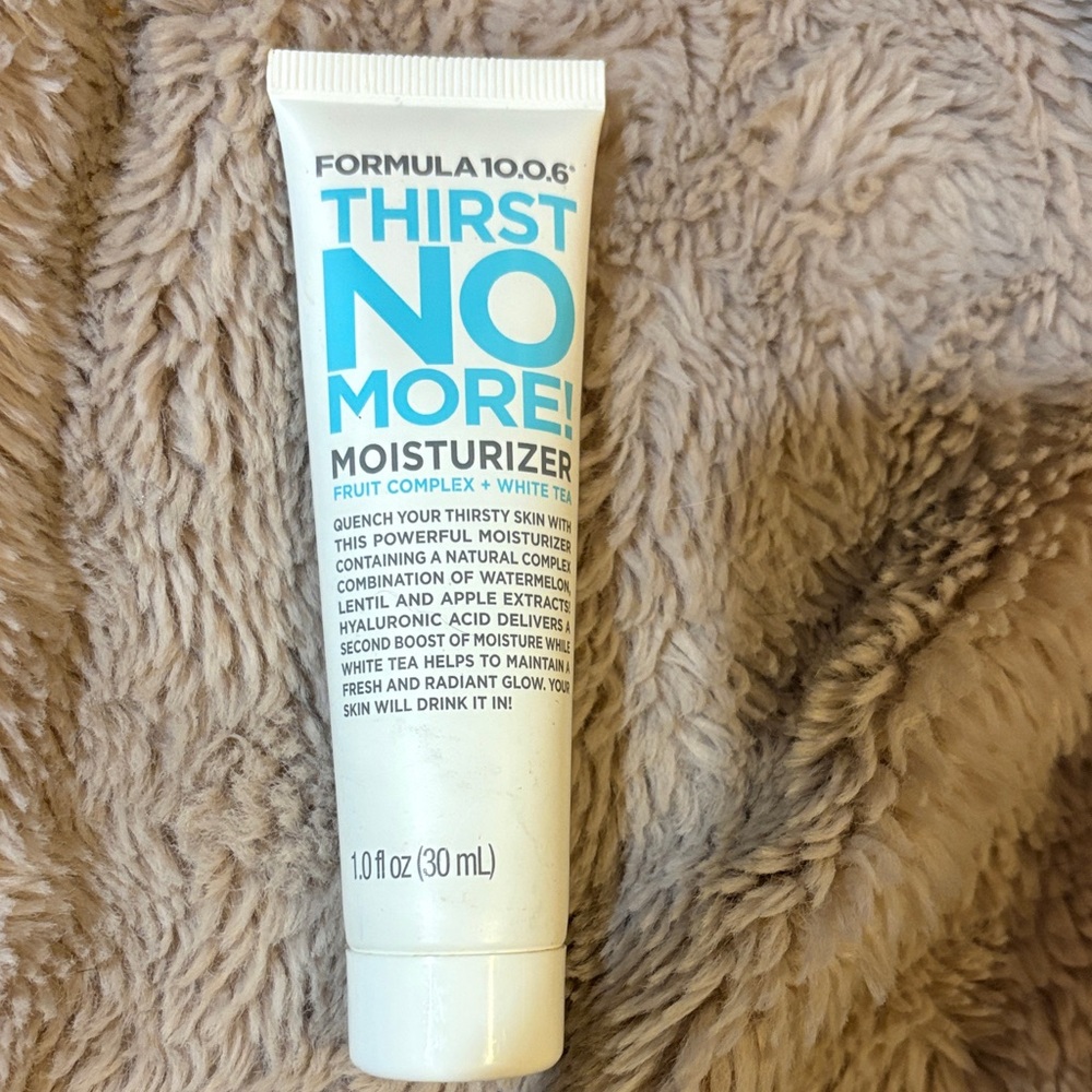 Formula 10.0.6 Thirst No More Moisturizer - White and Blue